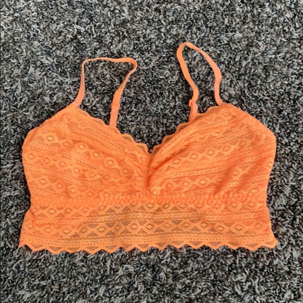 vs pink bra